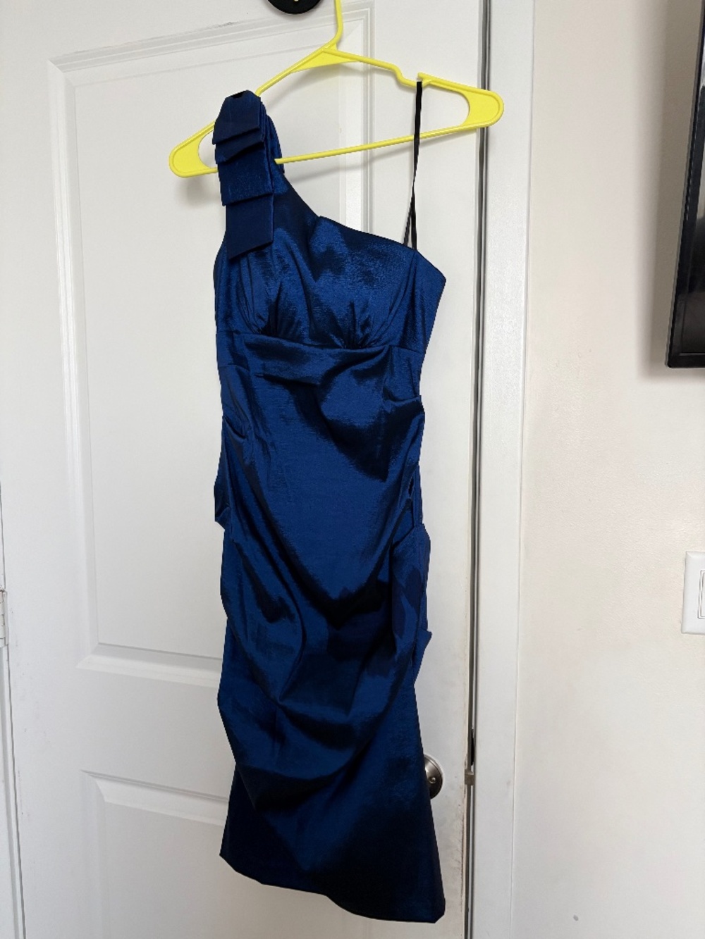Cocktail formal dress